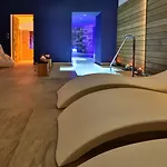 Western Genova 4*