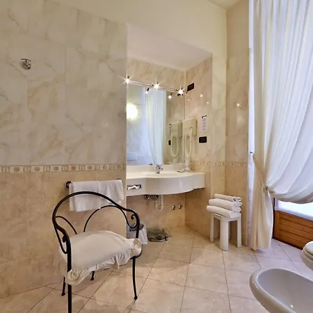 Western Genova Hotel