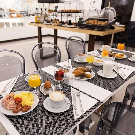 Western Genova 4*
