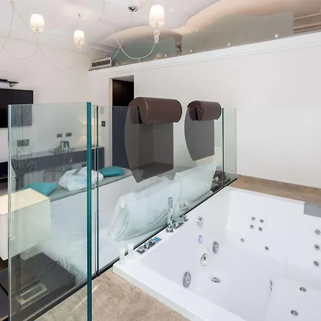 Отель Western Genova 4*