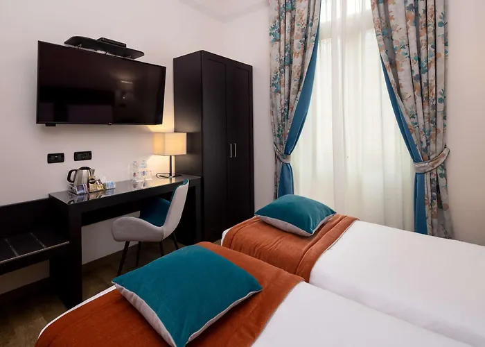 호텔 Western Genova 4*