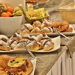 Western Genova 4*