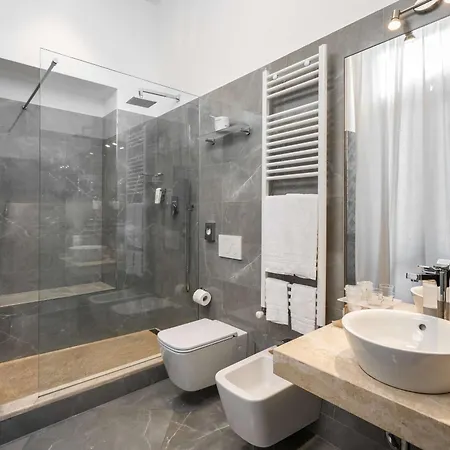 Western Genova Hotel 4*